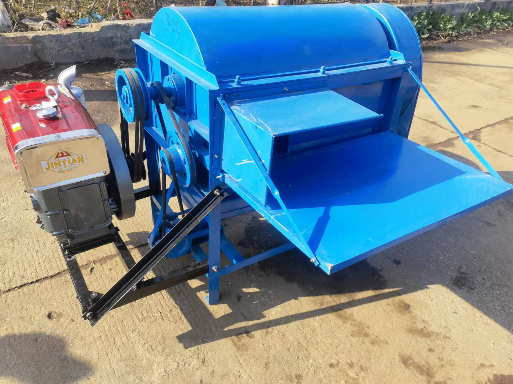 Rice Thresher Machine - Trilladora de arroz móvil con motor